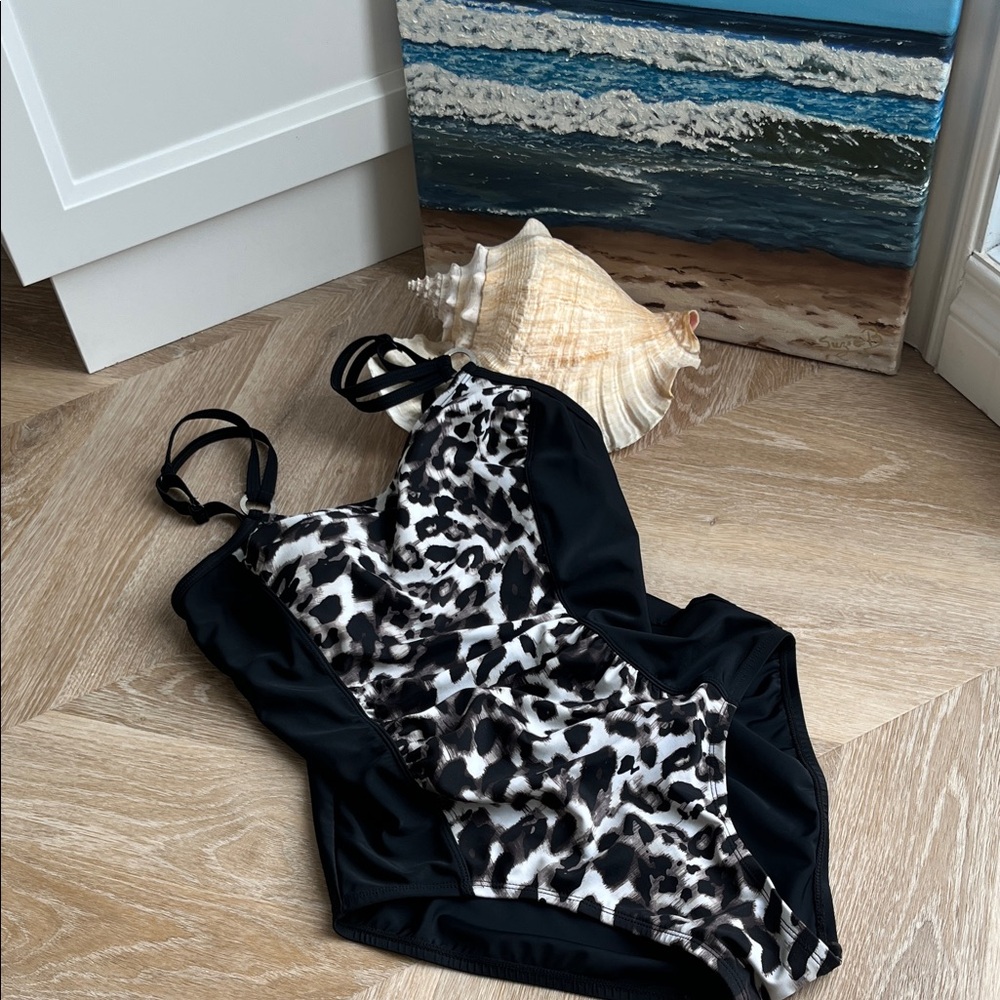 Chic Leopard  One Piece Swimsuit